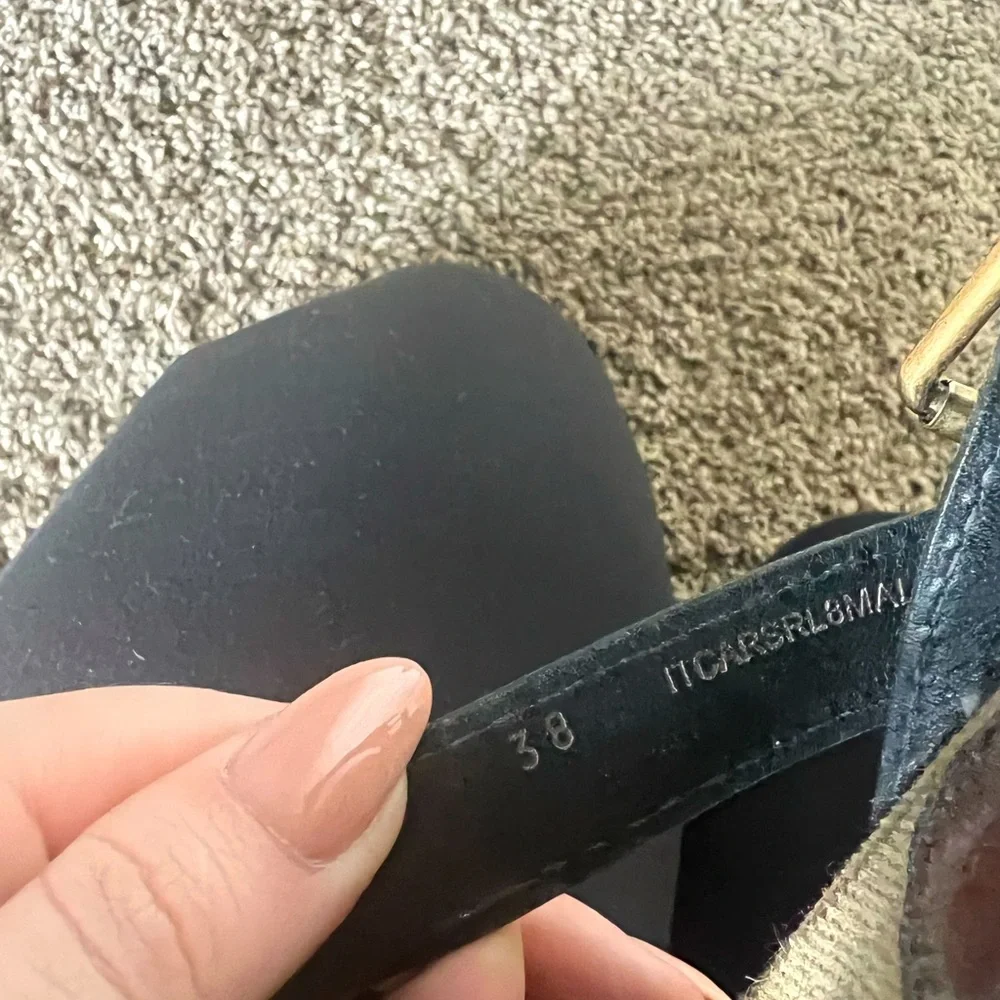 Burberry Brit Canvas Check Warlow Wedge Sandals, size 38 - Picture 4 of 4